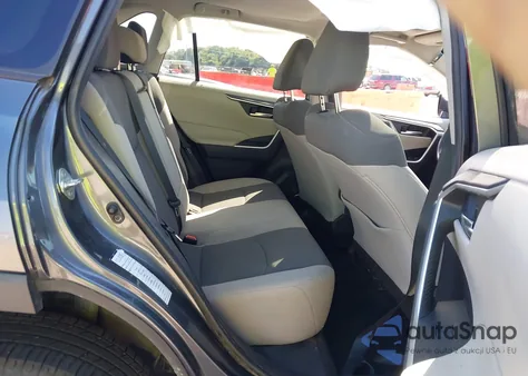 2019 Toyota Rav4 Xle from USA, damaged, VIN 2T3P1RFV7KC008826